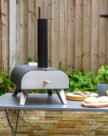 Zanussi BBQ Pizza Oven with Paddle & Cover