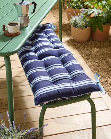 Tile Print Outdoor Benchpad with Striped Reverse