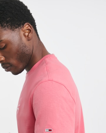 Tommy Jeans Short Sleeve Signature T-Shirt - Pink