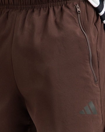 adidas Training Essentials 7 Inch Woven Shorts