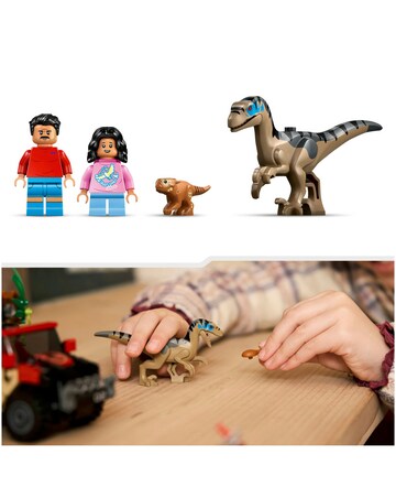 LEGO Jurassic World Raptor Off-Road Escape