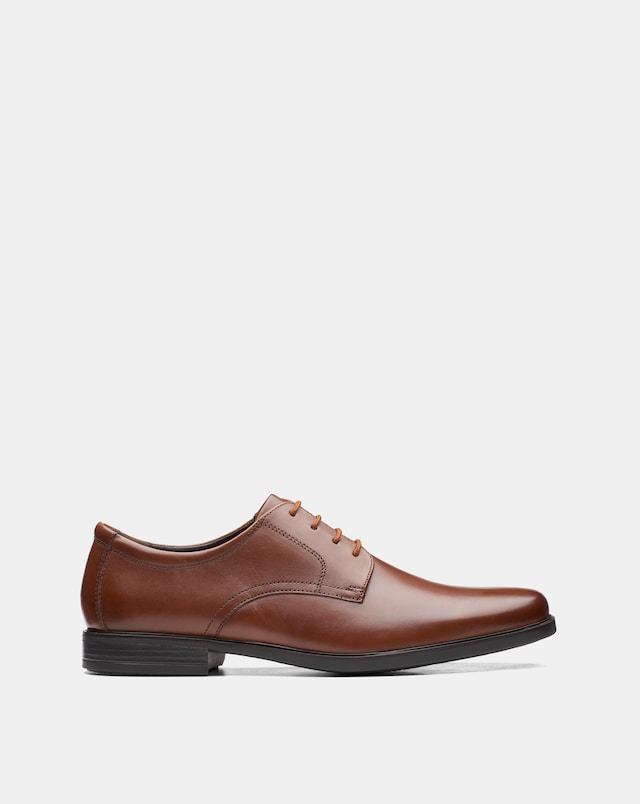 Clarks Howard Walk Shoes - Wide Fit, Dark Tan