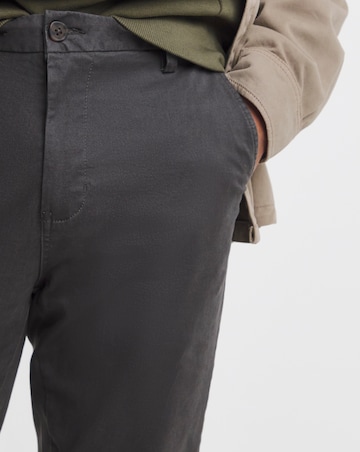 Skinny Fit Chino