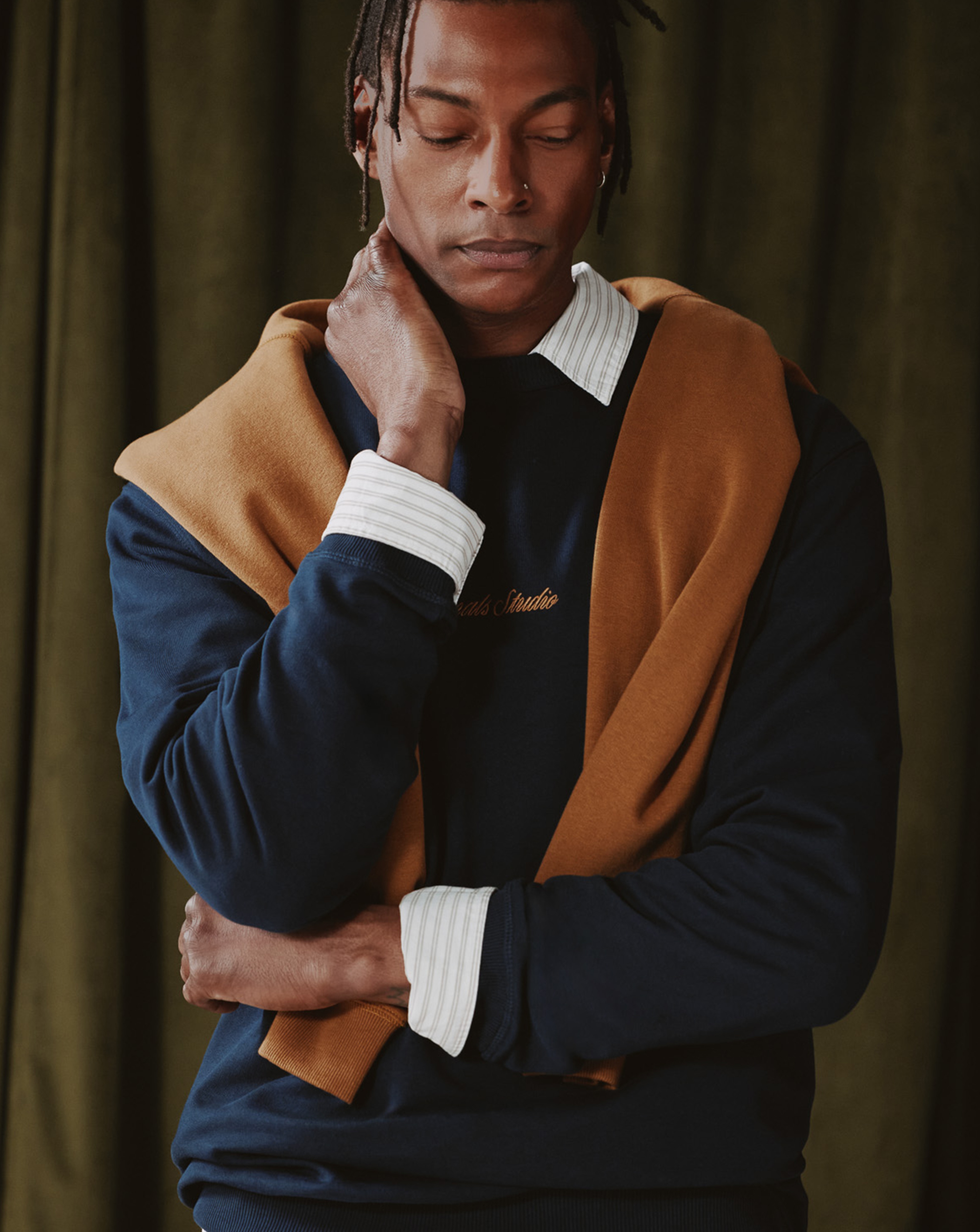 Model wears Jack & Jones Originals Studio Logo Sweatshirt - Navy