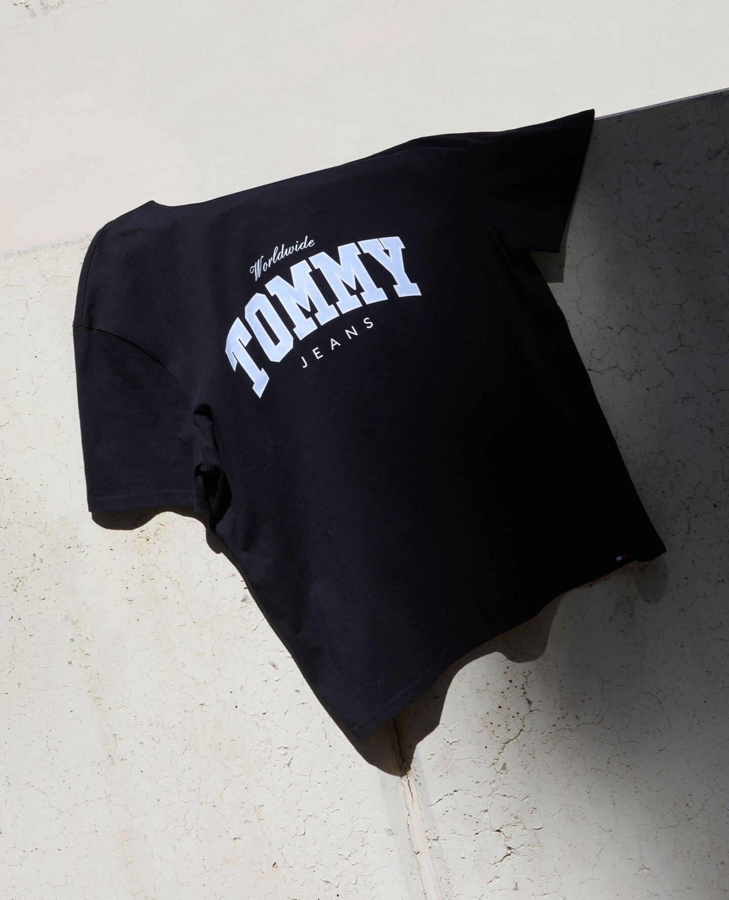 Black, short sleeved Tommy t-shirt