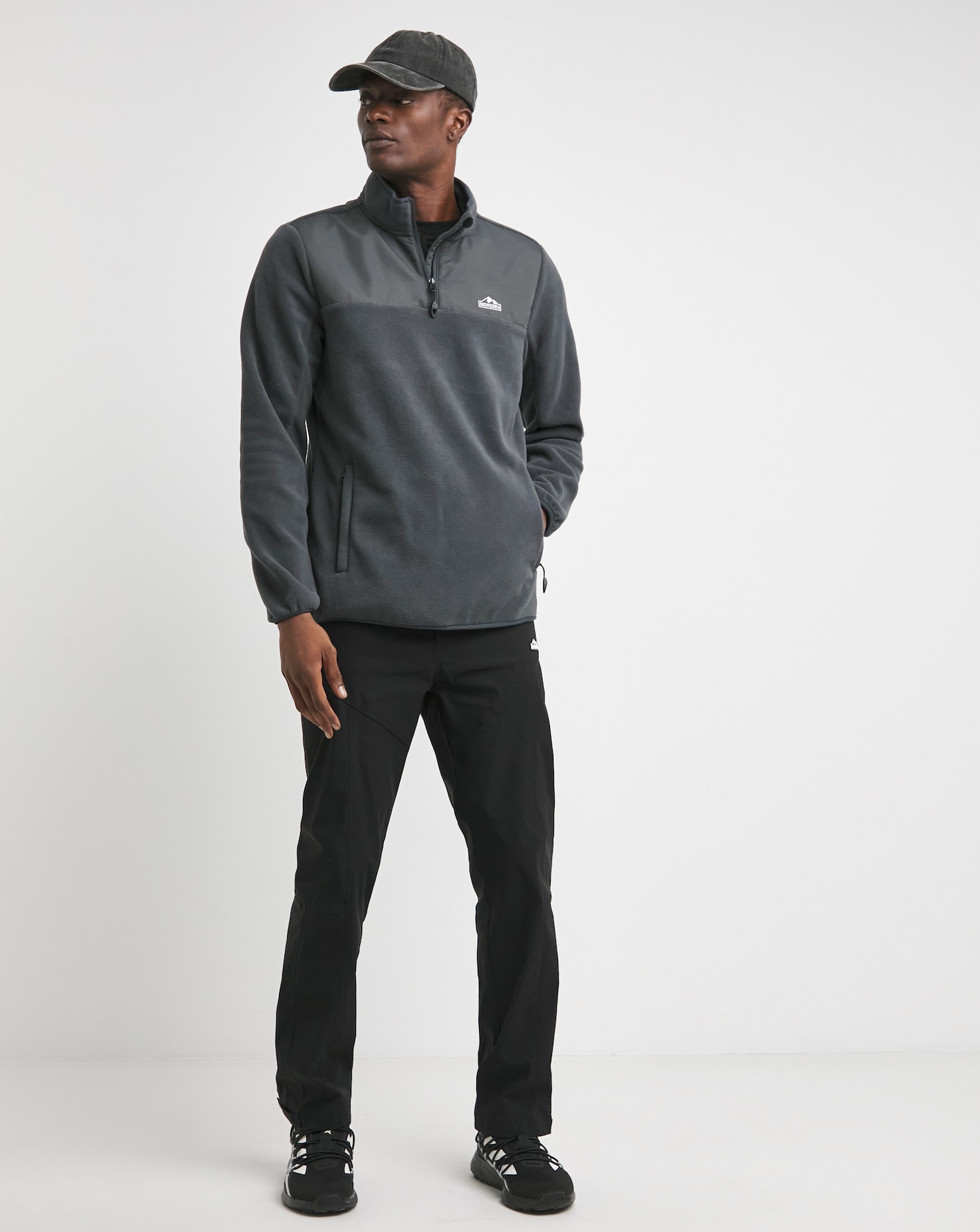 Snowdonia Charcoal 1/4 Zip Fleece Jacamo