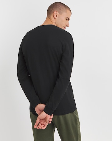 Tommy Jeans Long Sleeve Black Linear Chest Logo T-Shirt