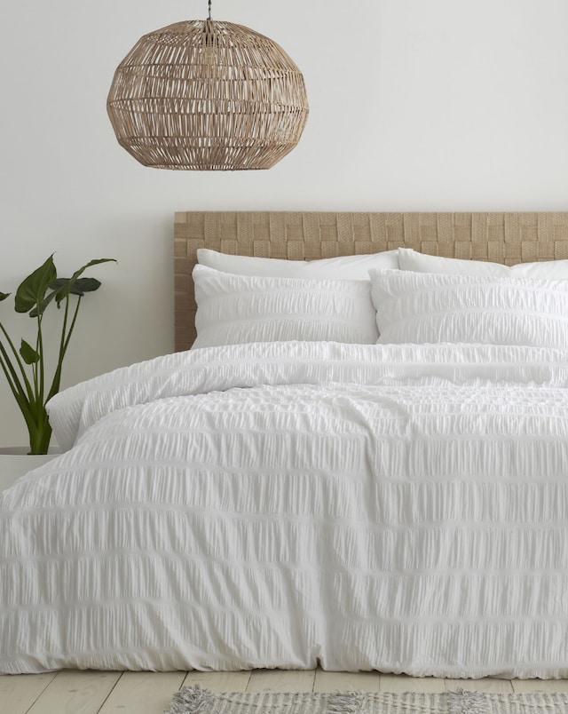Catherine Lansfield Seersucker Duvet Cover Set