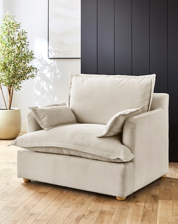 Naya Pillowback Armchair
