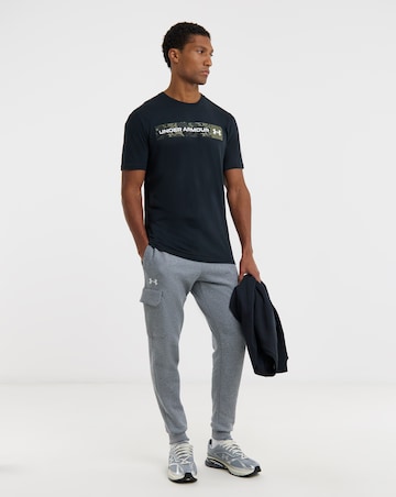 Under Armour Camo Chest Stripe T-Shirt