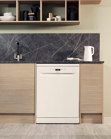 Hotpoint HFC 3C26 W C UK Freestanding 14-place Full-Size Dishwasher - White