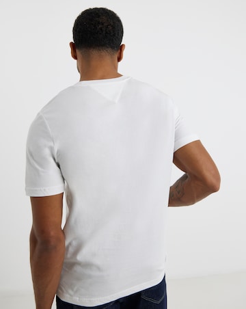 Tommy Hilfiger Short Sleeve Small Center Logo T-Shirt - White