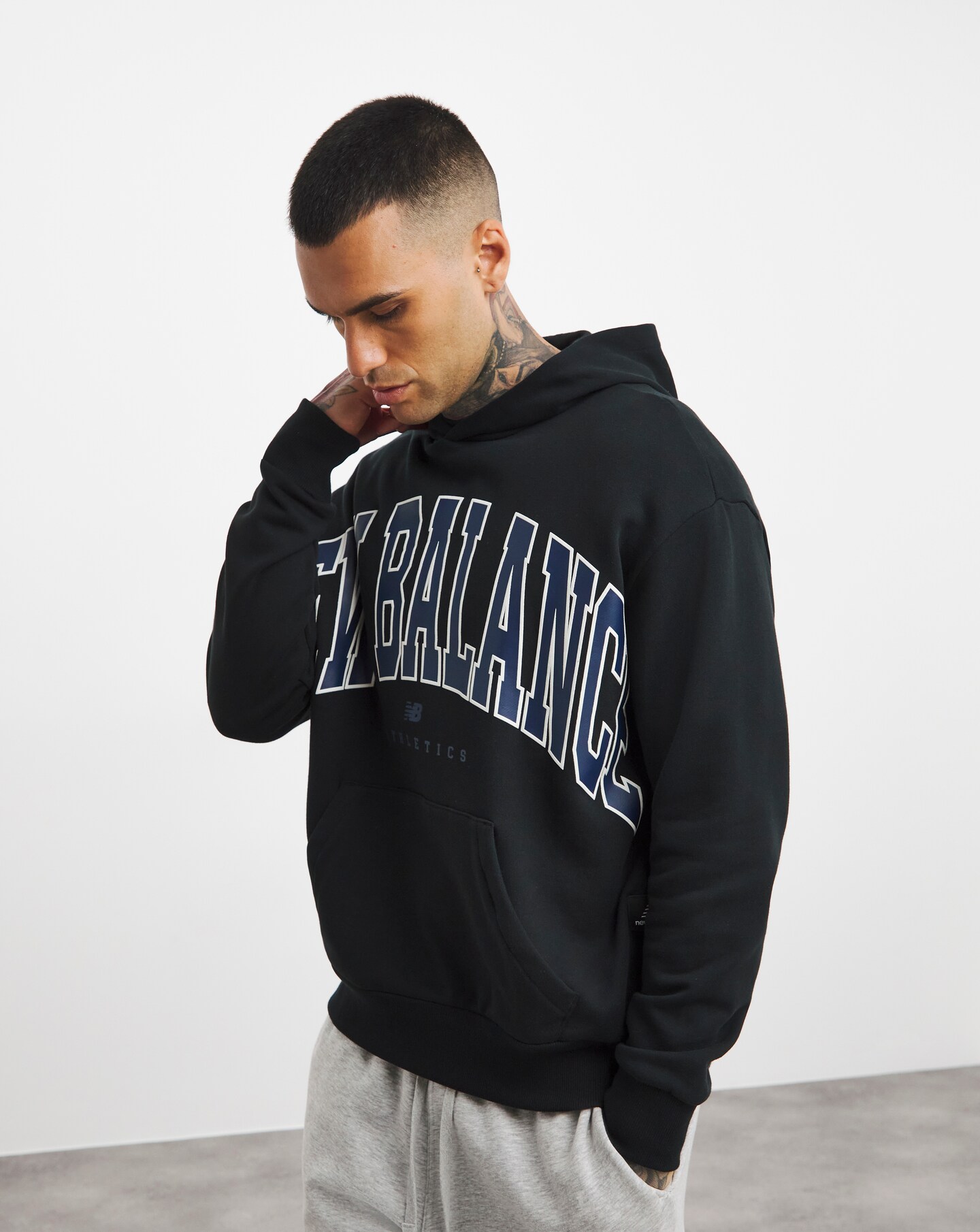 Cheap new balance clothing sales