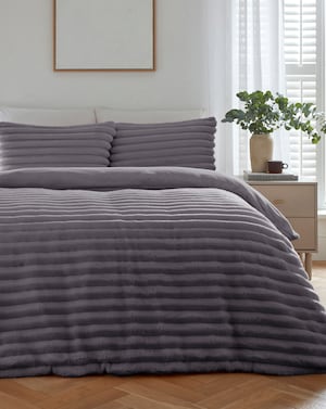 Oakley Fleece Duvet Cover Set - Image 1
