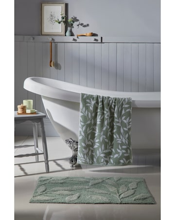 Dreams and Drapes Sandringham Towels