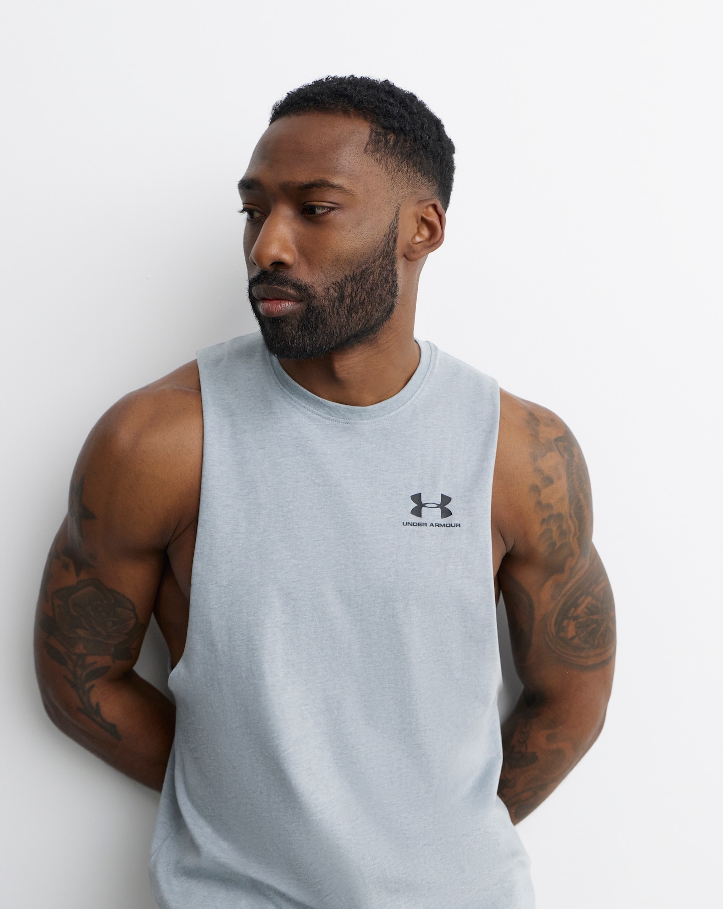New In - Under Armour Chest Logo Cut Off Tank