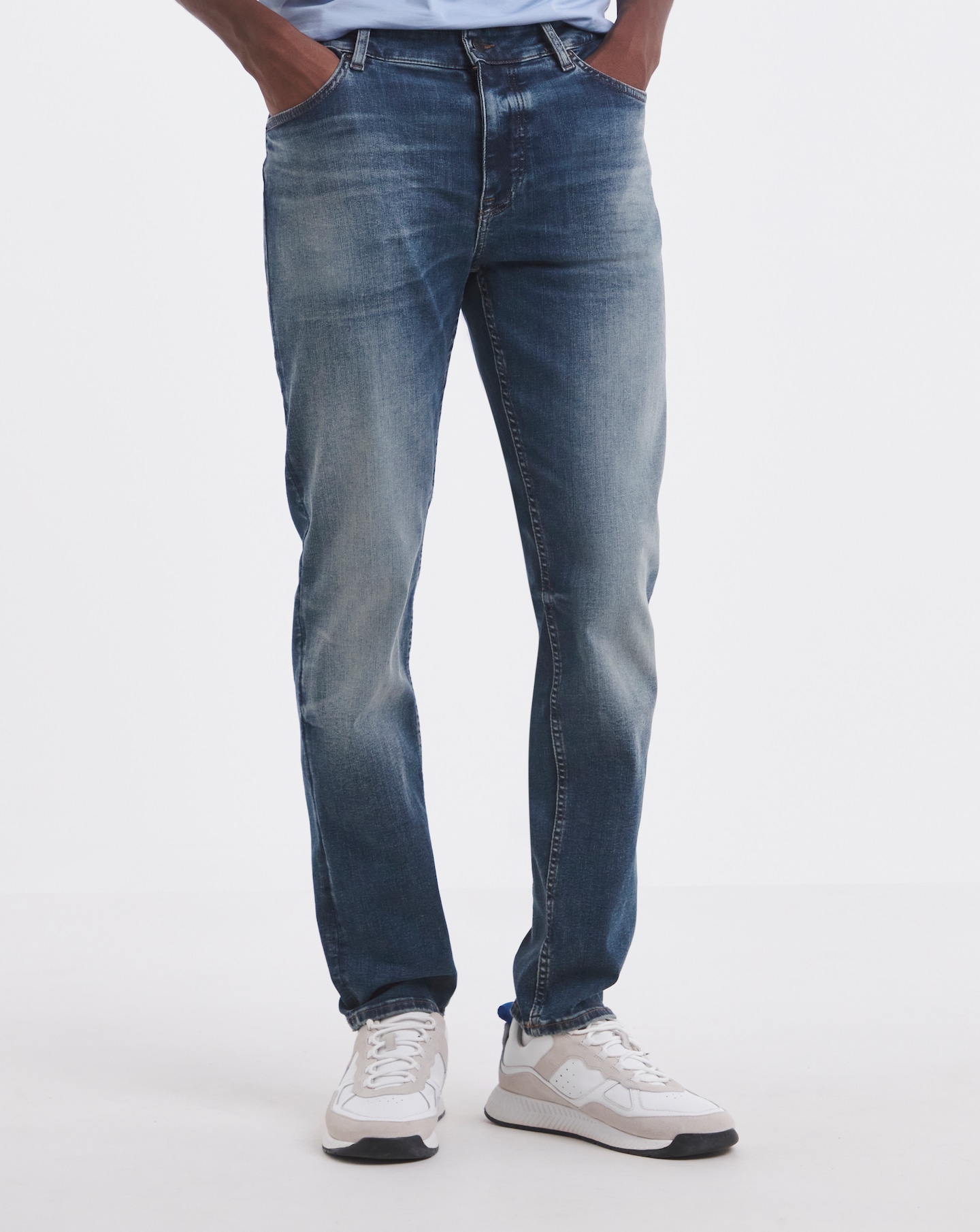 BOSS Slim Fit Jean - Medium Blue