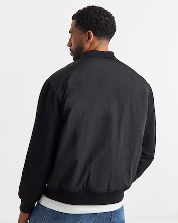 BOSS Hybrid Jacket - Black