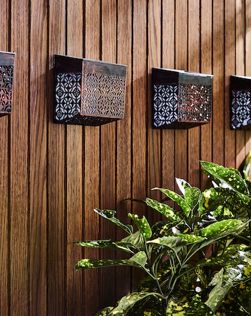 Solar Damasque Fence Lights - Set of 4