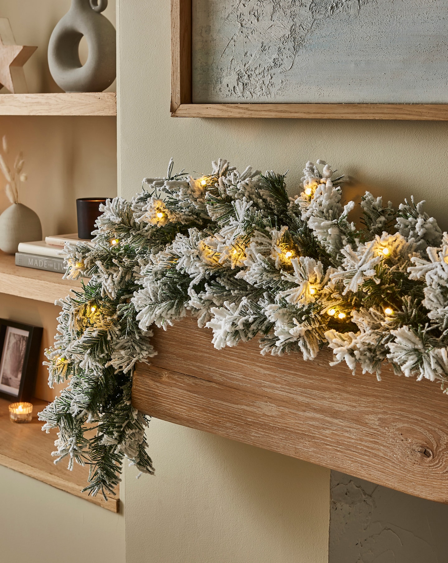 Aspen Pre-Lit Flocked Garland - 1.8m