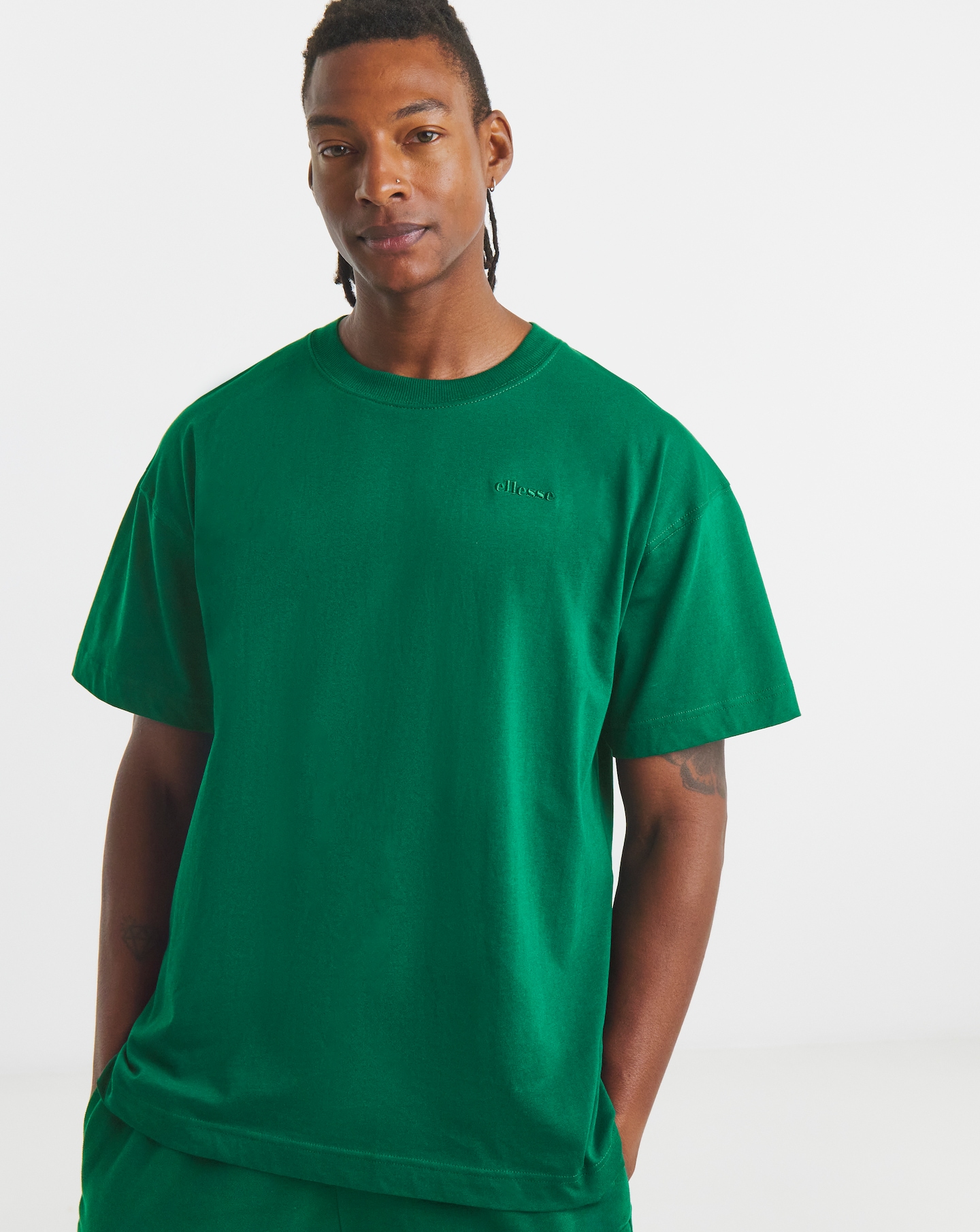 New In - ellesse Essentials Suisio T-Shirt