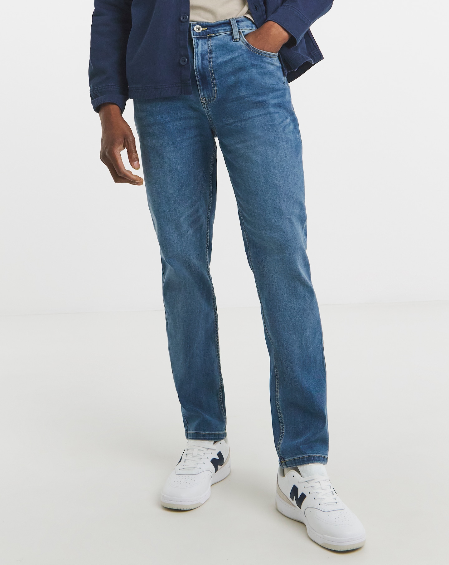 Tapered Stretch Jeans Mid Wash