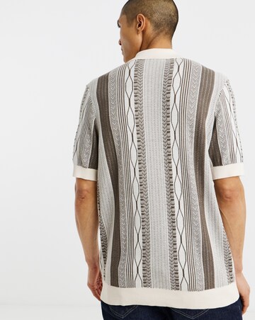 Lyle & Scott Brocade Jacquard Short Sleeve Knitted Shirt - Natural