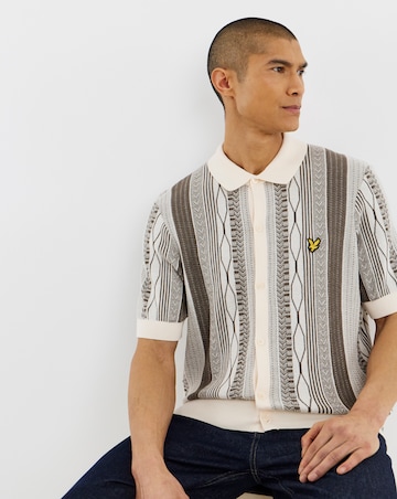 Lyle & Scott Brocade Jacquard Short Sleeve Knitted Shirt - Natural