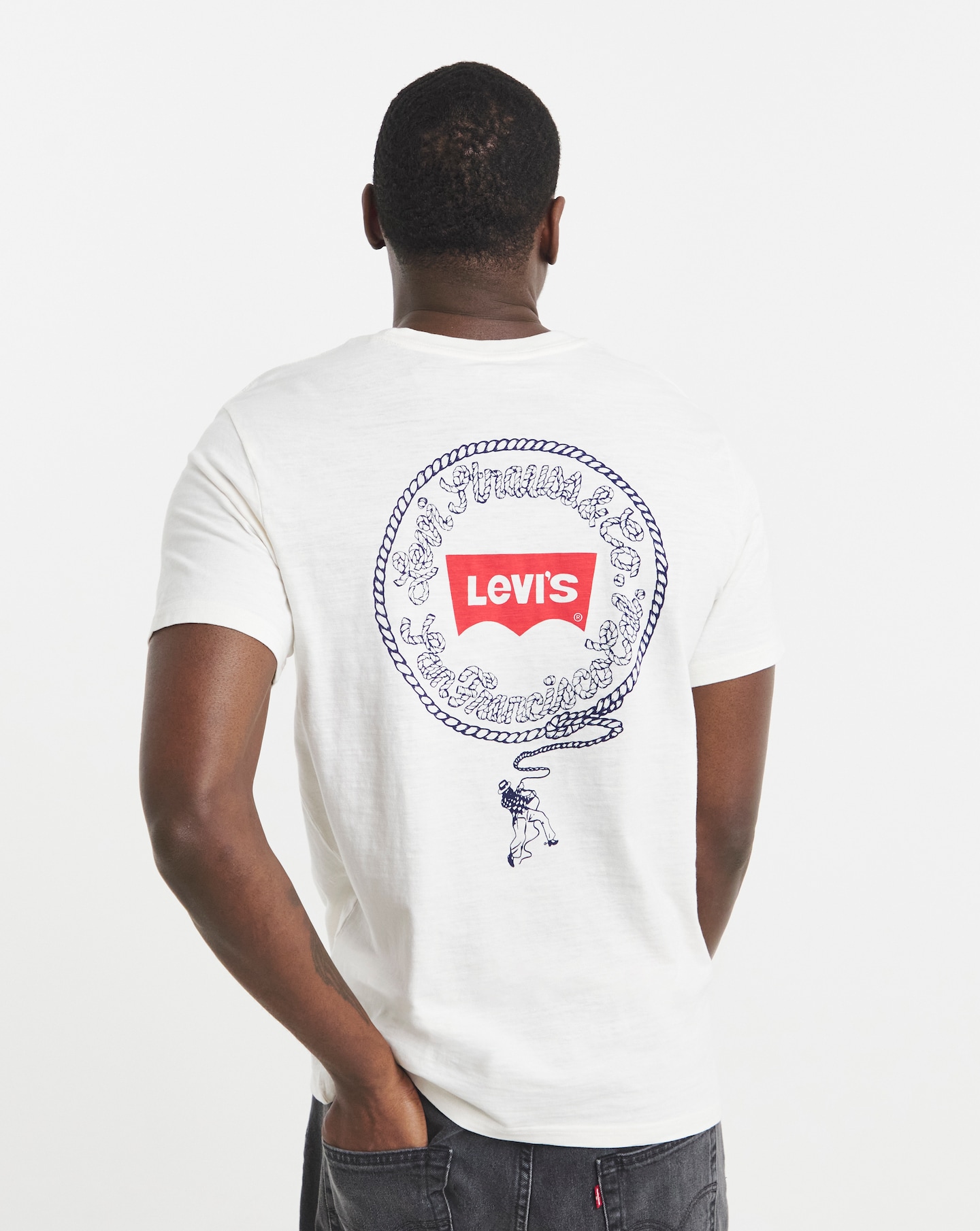 New In - Levi's Back Graphic Realxed Fit T-Shirt