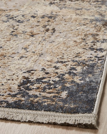 Vintage Medallion Fringe Woven Rug