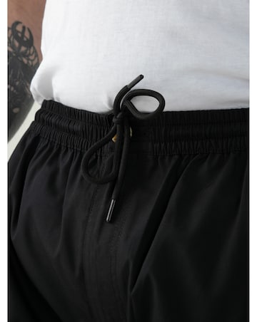 THOMAS-D555 Full Elastic Waist Stretch Shorts With Leg And Back Zipper Pocket