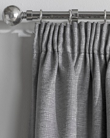 Matrix Light Filtering Textured Embossed Pencil Pleat Thermal Curtain