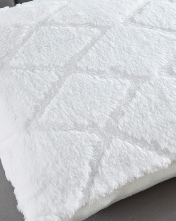 Catherine Lansfield Cosy Diamond Cushion