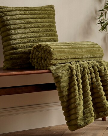 Catherine Lansfield Cosy Ribbed Throw