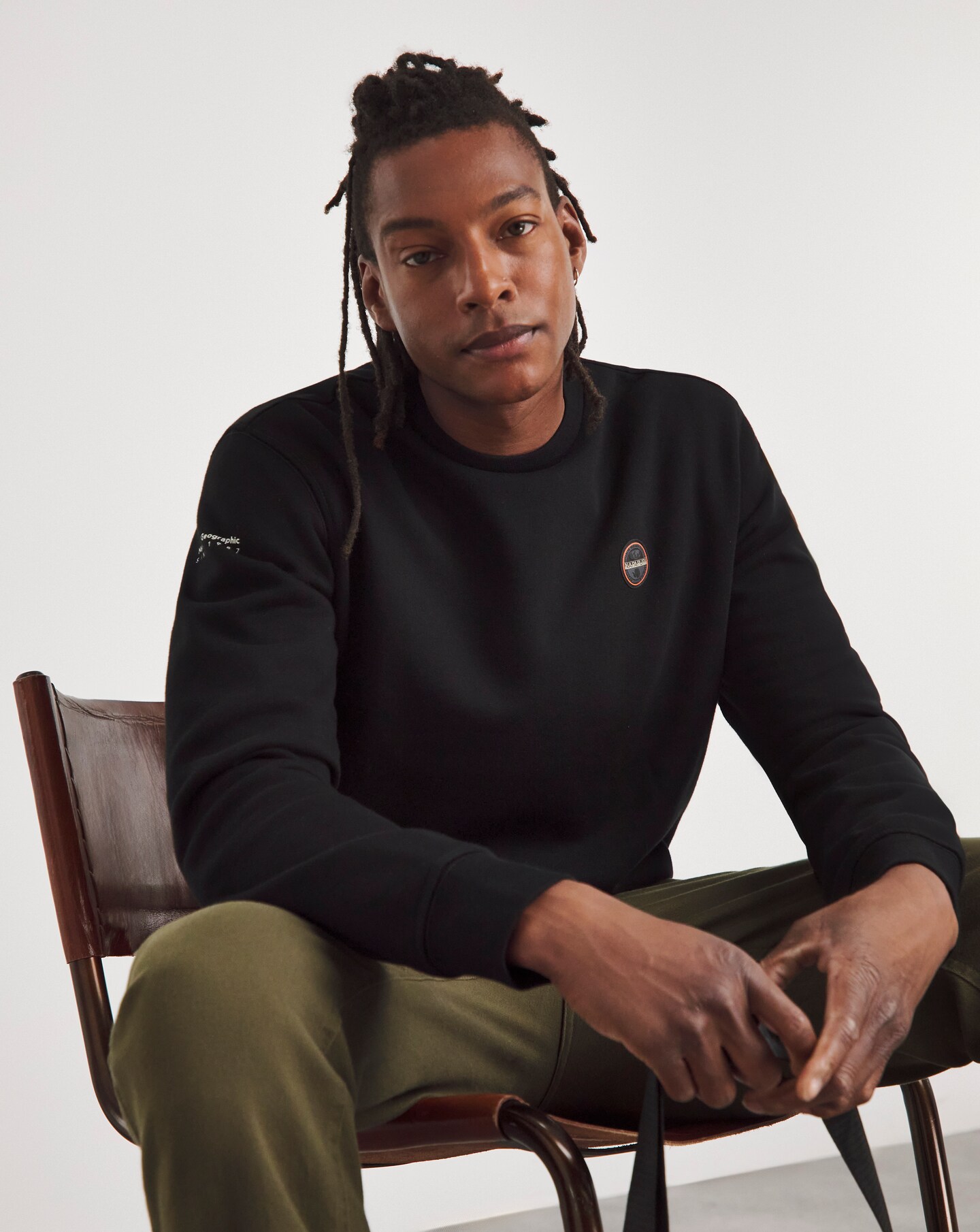 Napapijri Badge Sweatshirt - Black