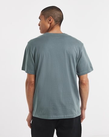 The North Face Essential Center Logo Relaxed T-Shirt