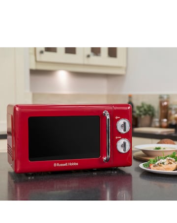 Russell Hobbs RHRETMM705R 17Litre Retro Manual Microwave - Red