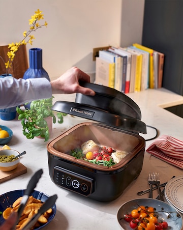 Russel Hobbs 5.5L SatisFry Air Fryer & Grill Multi Cooker