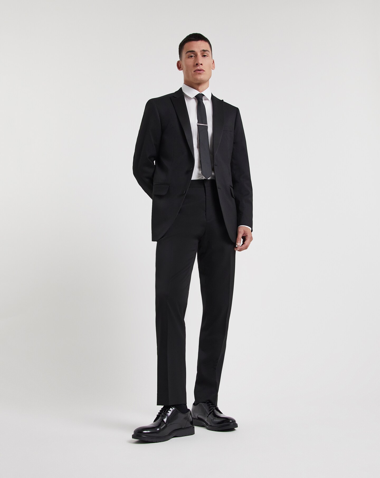 Suit dinner discount