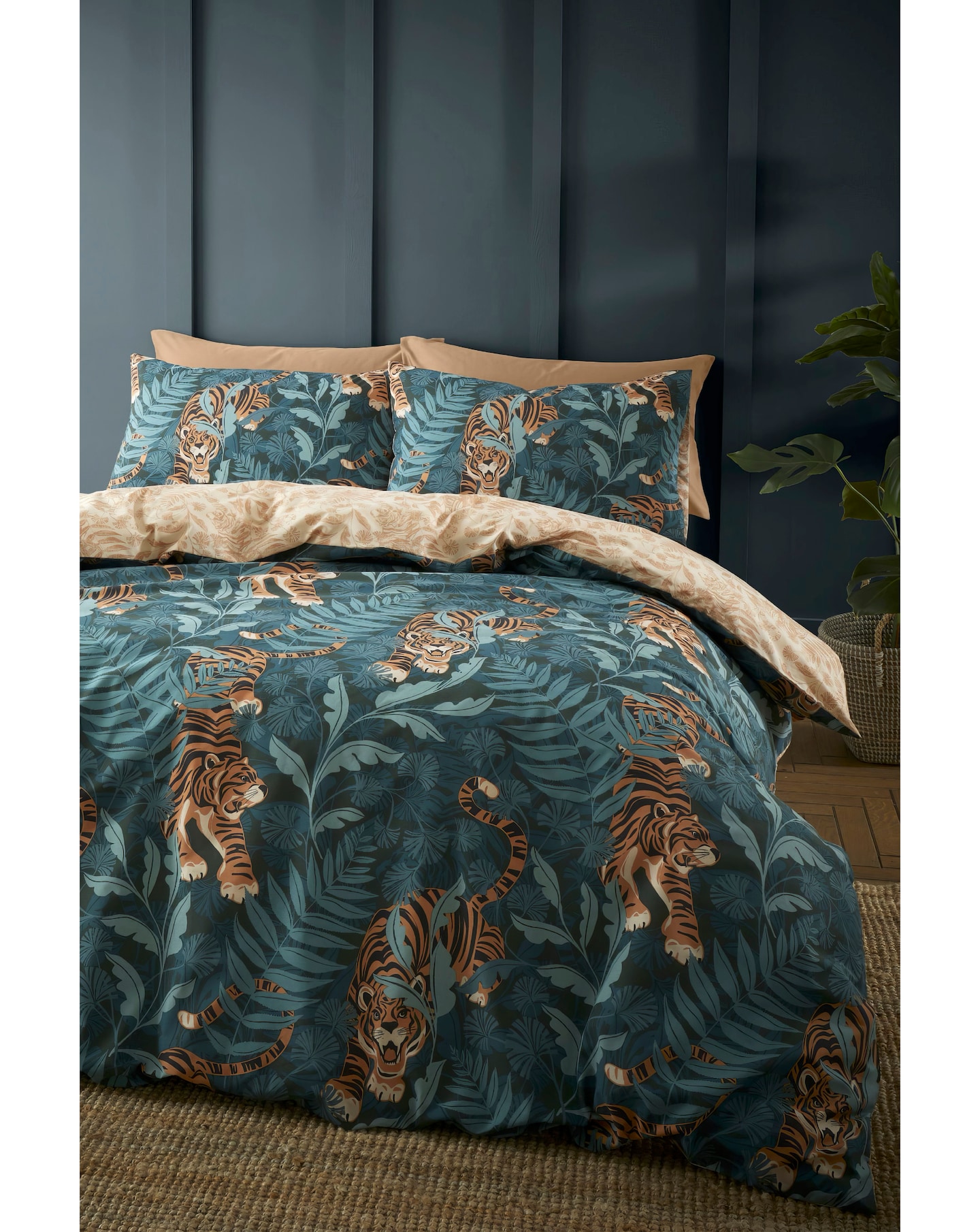 New In - CL Tropic Tiger Duvet set