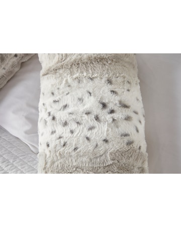 Snow Leopard V pillow