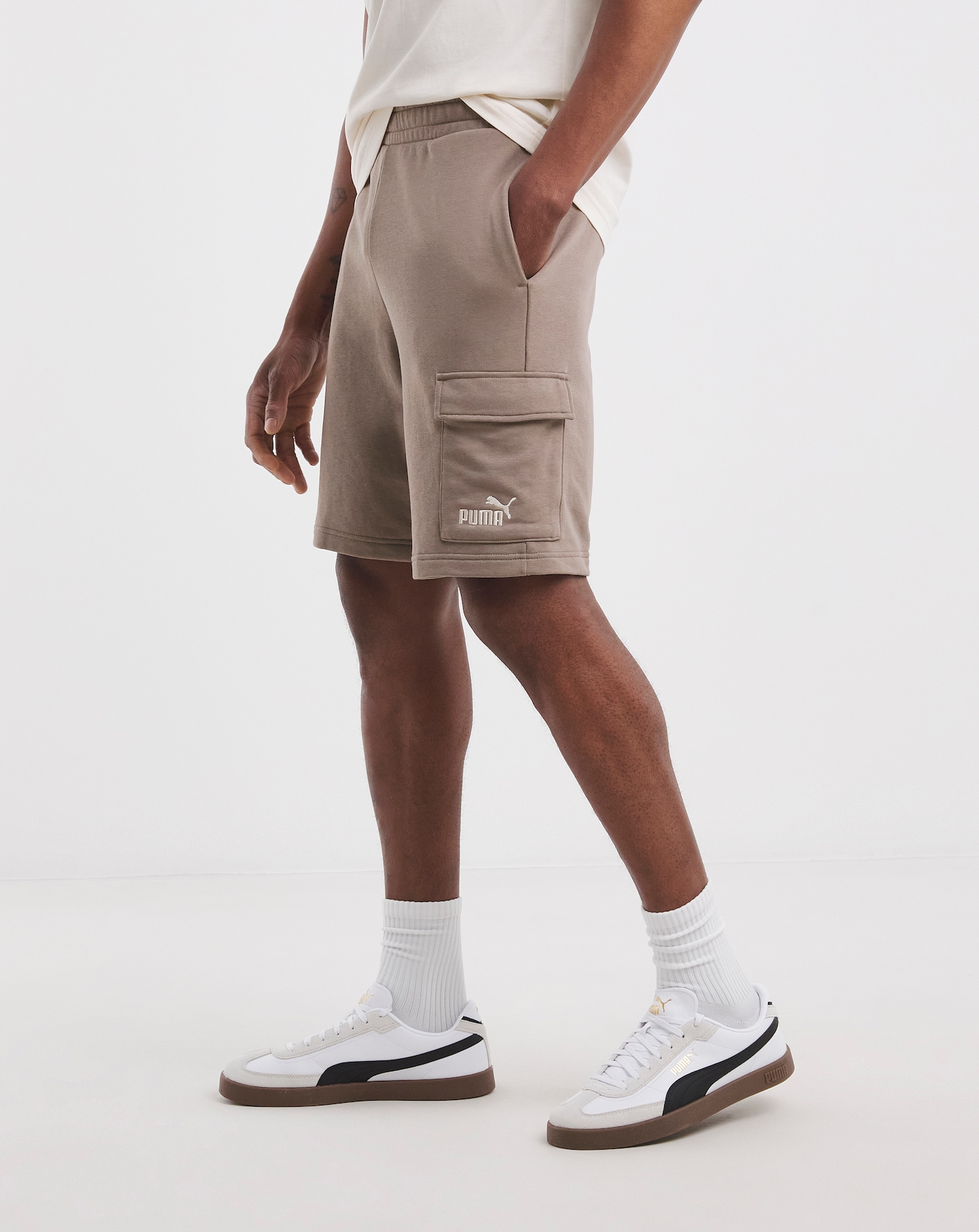 PUMA Essentials Logo 10