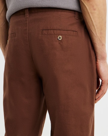 Straight Fit Linen Chino