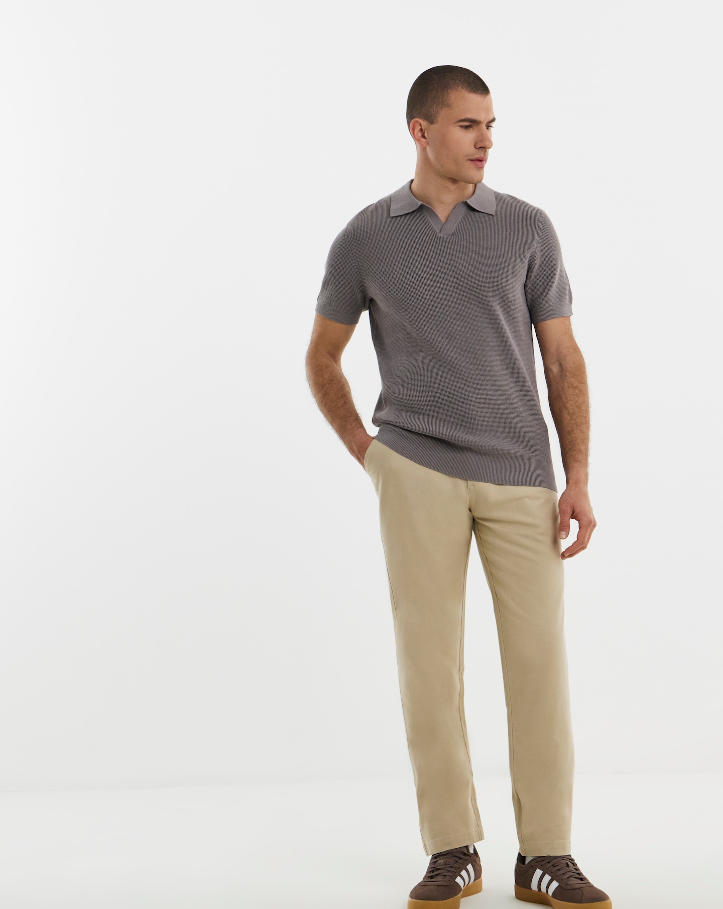 New In - Straight Fit Linen Chino
