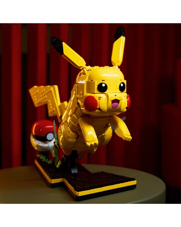 LEGO Pokemon Pikachu and Poke Ball 72152