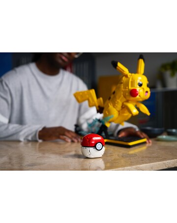 LEGO Pokemon Pikachu and Poke Ball 72152