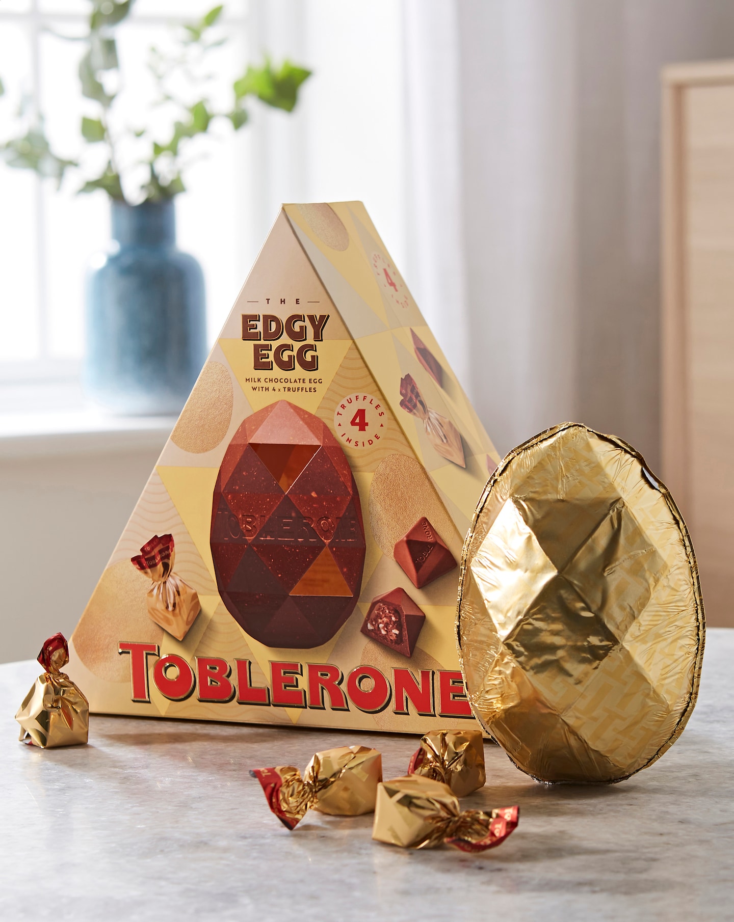 New In - Toblerone Truffle Egg 258g