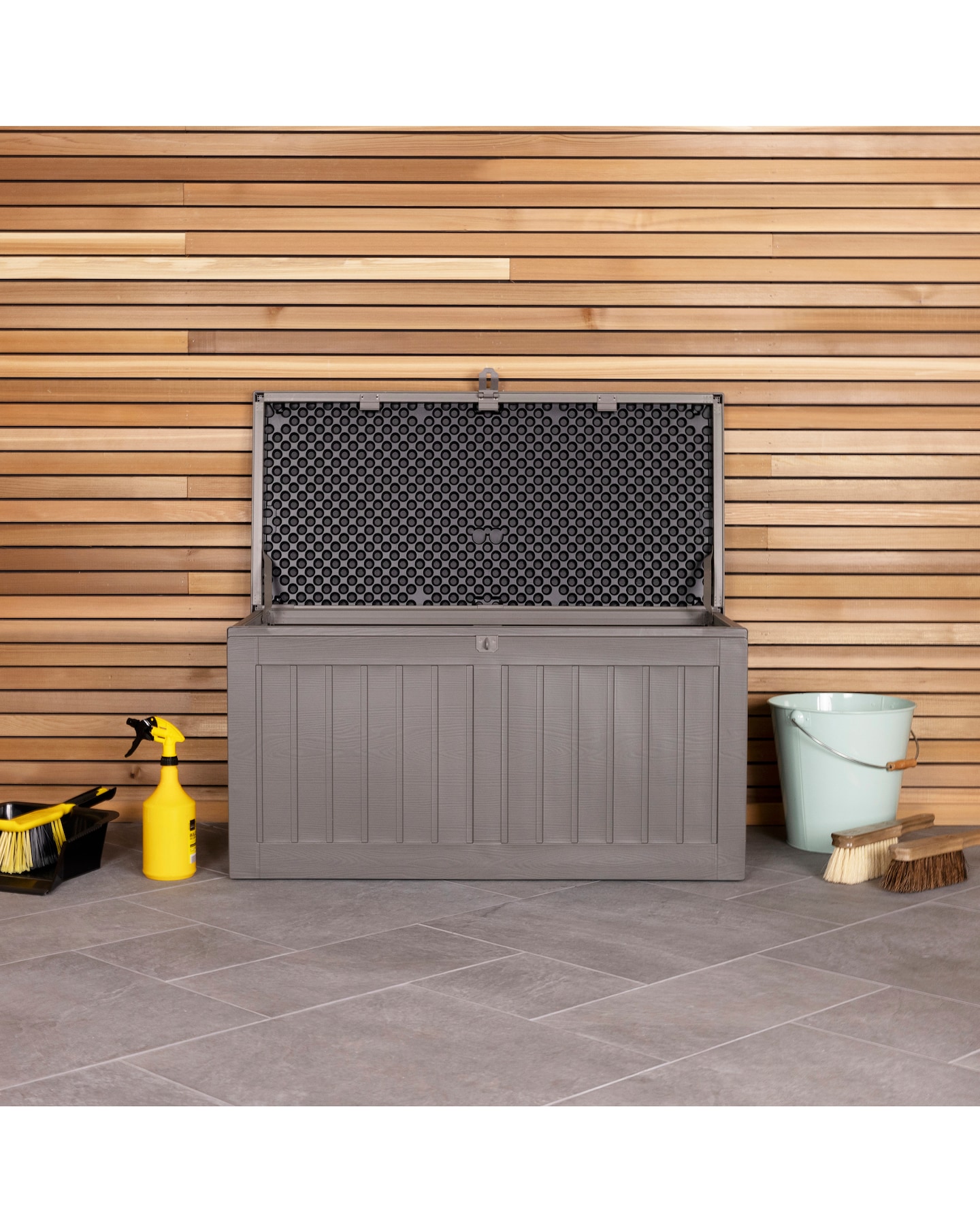 New In - 190L Indoor/Outdoor Storage Box
