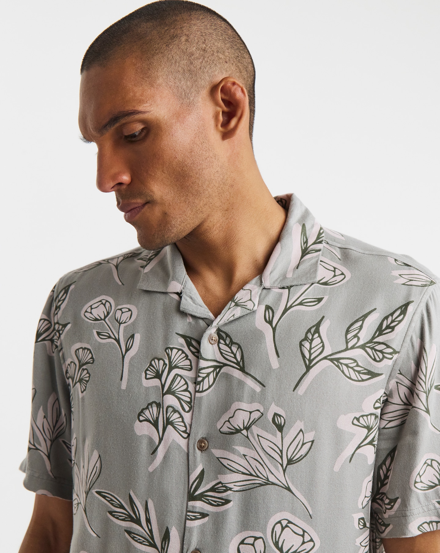 New In - Revere Collar Short Sleeve Shirt