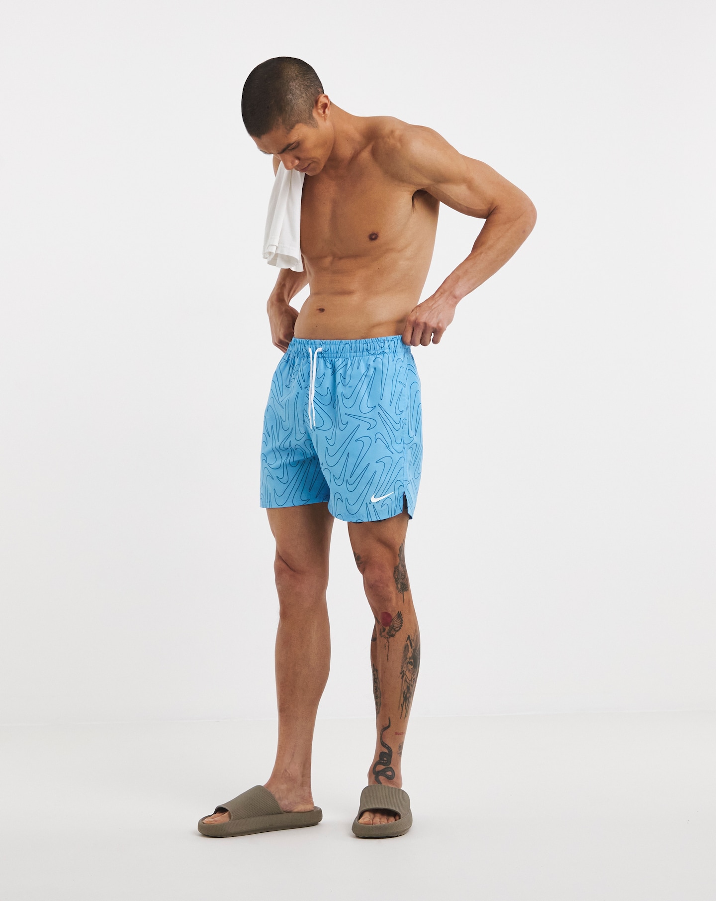 New In - Nike 5 Inch Printed Volley Swim Shorts